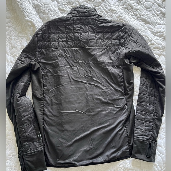 Icebreaker merino wool jacket - black - men’s small - Picture 2 of 6